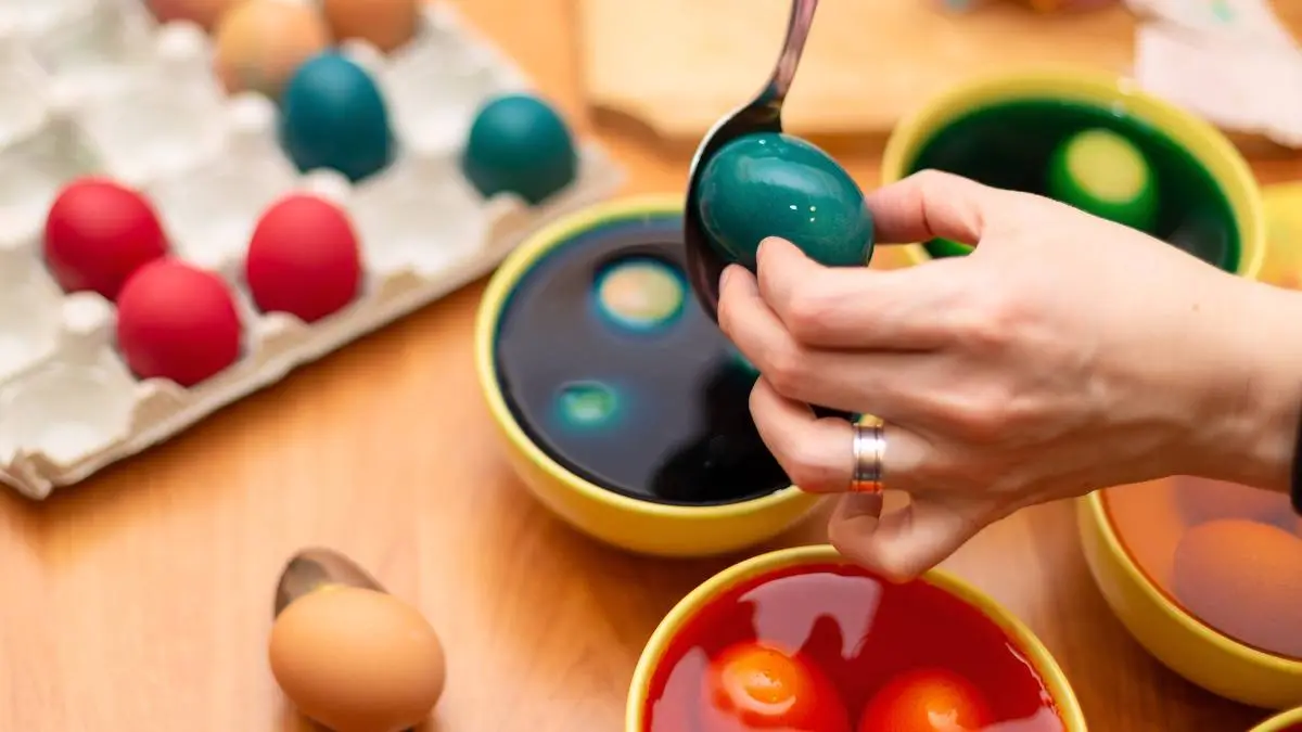 How to Get Easter Egg Dye Off Hands